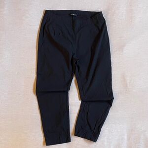 Minimalist Black Pants by RUNDHOLZ